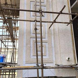 山西 黄金麻花岗岩别墅外墙干挂回纹造型效果