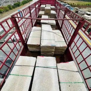 山西 黄金麻花岗岩荔枝面，光面毛板装车完成