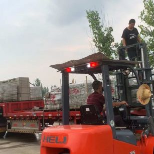 山西 黄金麻冰裂纹，地铺石装车