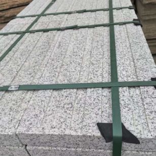 山西 白麻花岗岩直行盲道石，盲条，地铺石