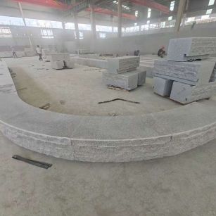 山西 芝麻白异形坐凳，自然面光面弧形加工