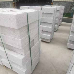 山西 白麻花岗岩路沿石，立缘石，平缘石，路牙石，道牙石，马路牙子等