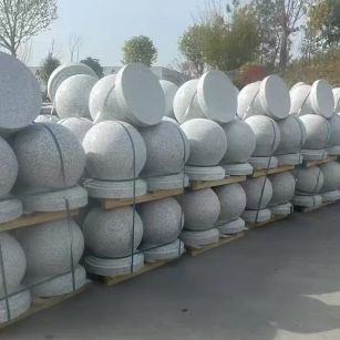 山西 白麻花岗岩石材圆球，石球，挡车球，隔离球，景观石球，风水球等