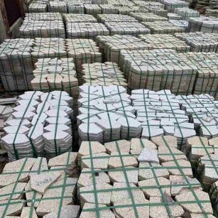 山西 黄金麻白麻花岗岩荔枝面地铺石(冰裂纹)