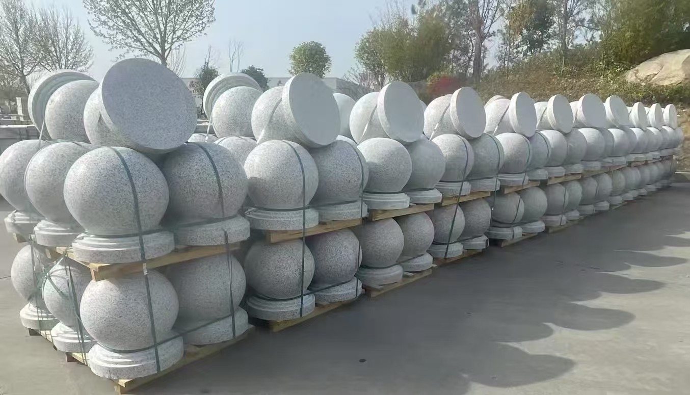 山西 白麻花岗岩石材圆球，石球，挡车球，隔离球，景观石球，风水球等