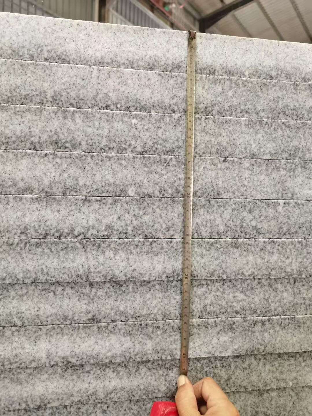 山西 芝麻白火烧成品厚薄均匀，B料价格接近A料质量