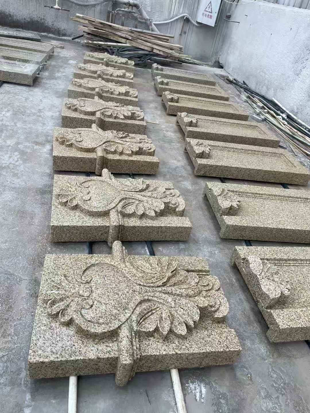 山西 黄金麻花岗岩别墅外墙雕刻板