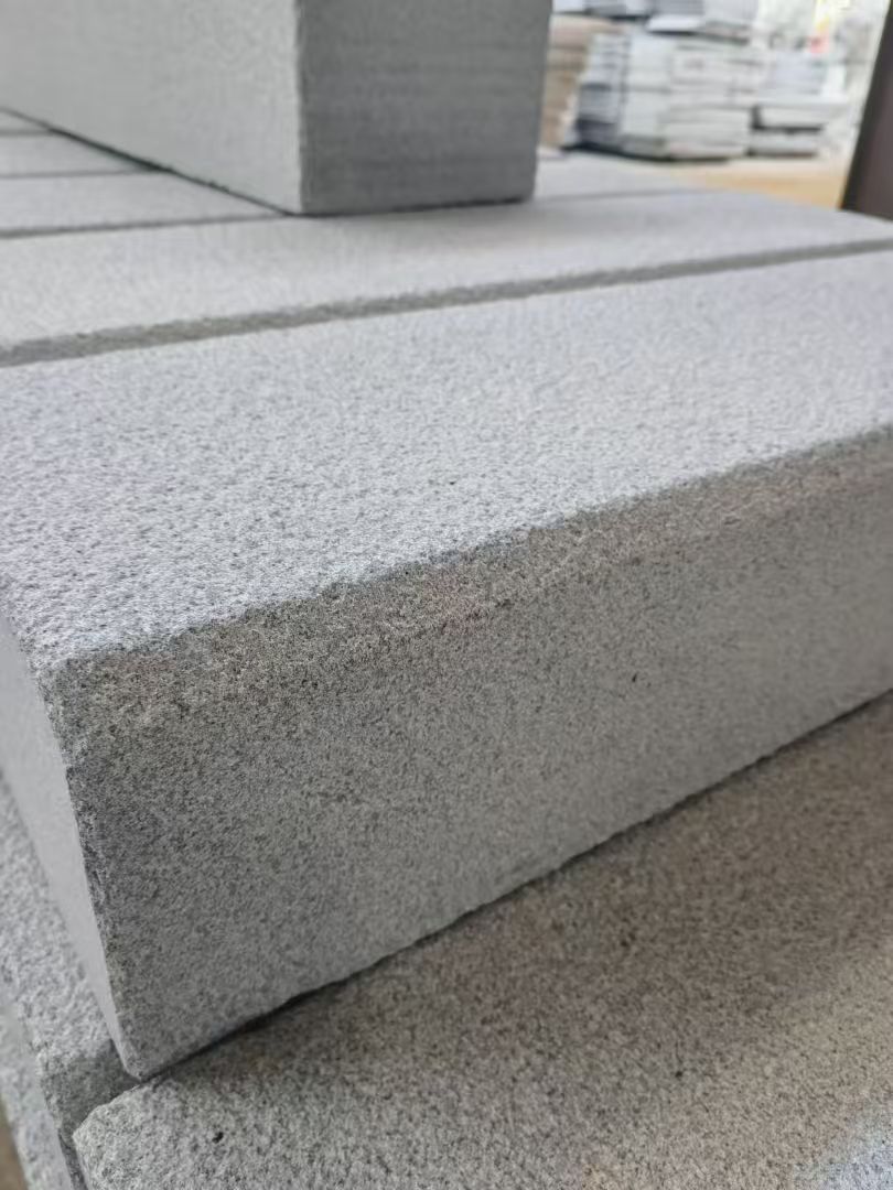 山西 芝麻灰荔枝面路沿石