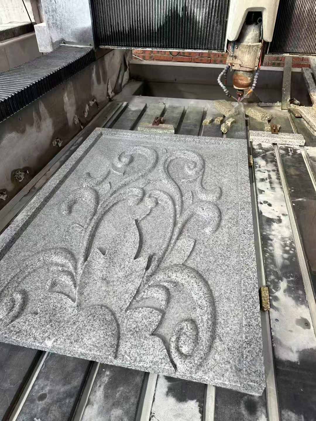 山西 白麻别墅干挂雕花板