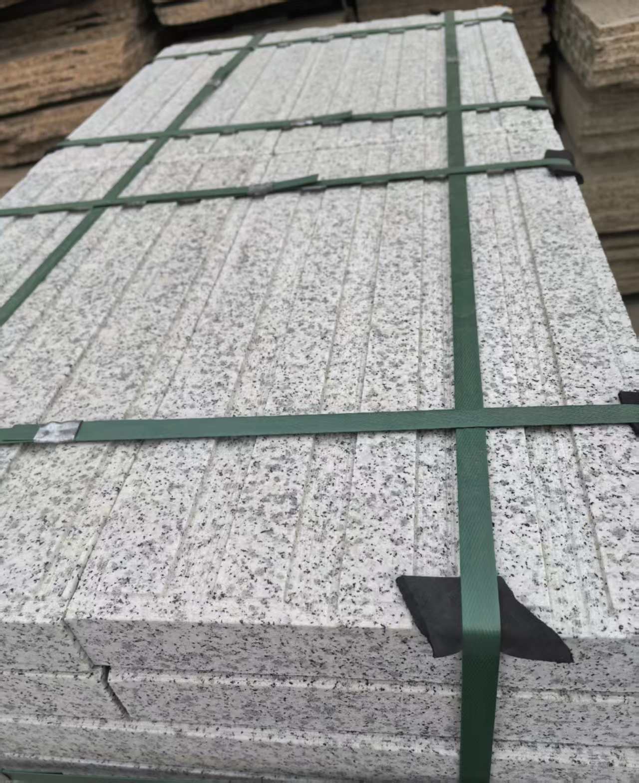 山西 白麻花岗岩直行盲道石，盲条，地铺石