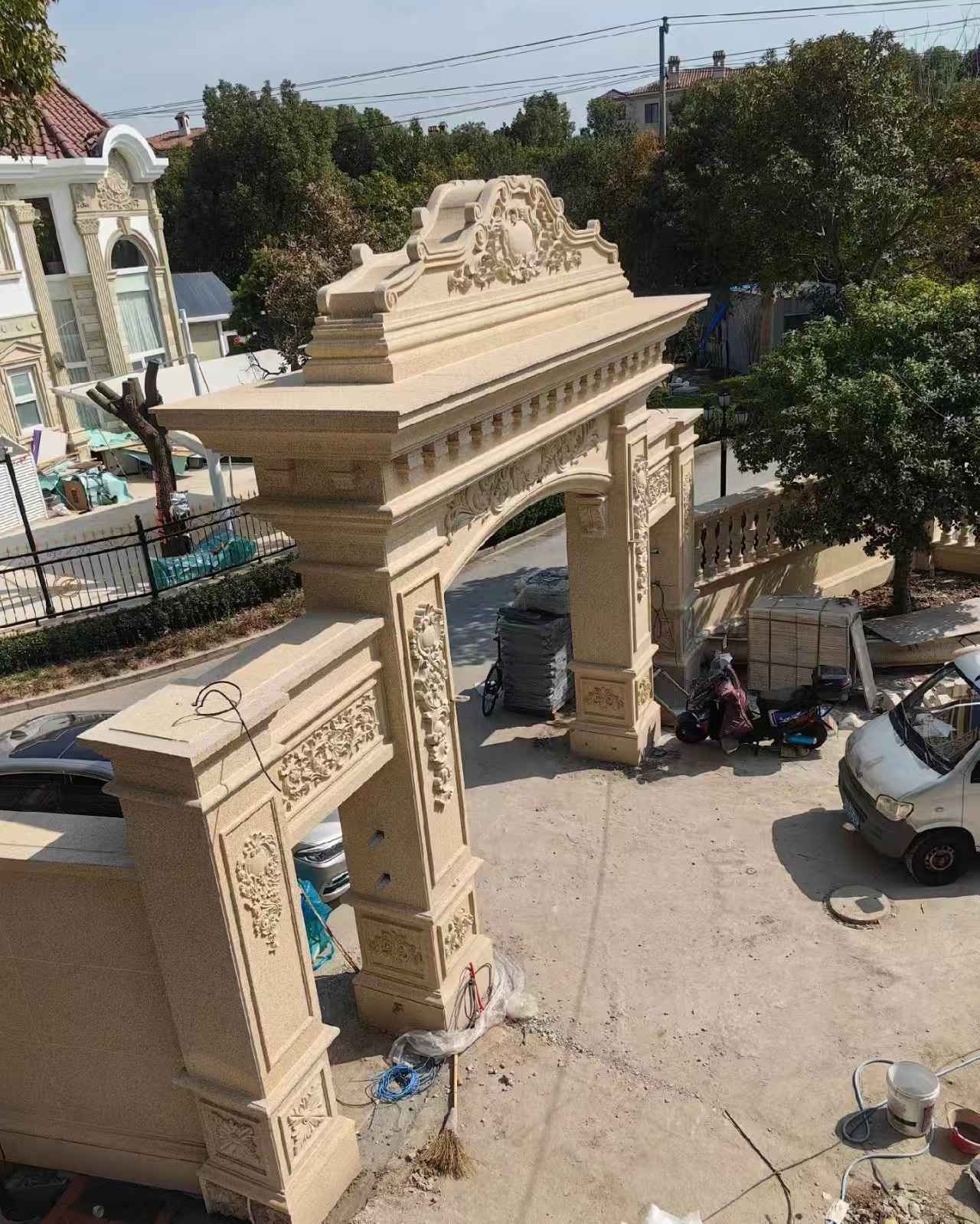 山西 黄金麻荔枝面花岗岩别墅门楼