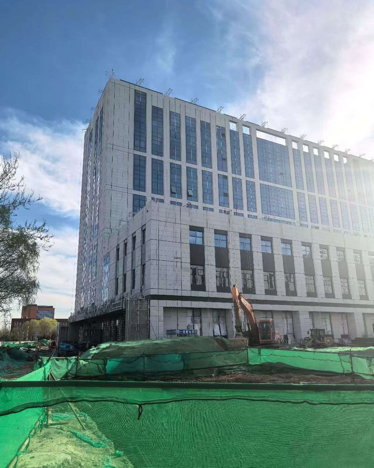 山西 白麻花岗岩石材外墙干挂