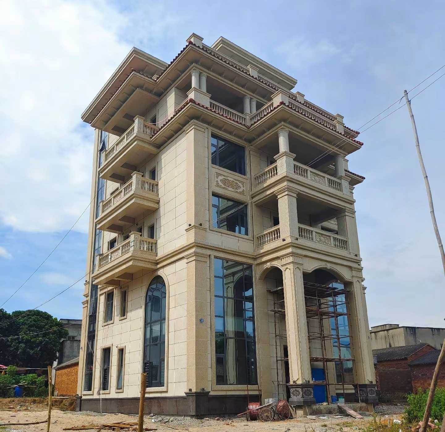 山西 黄金麻花岗岩石材别墅外墙干挂搭配（雕花栏杆花瓶柱门楼罗马柱）