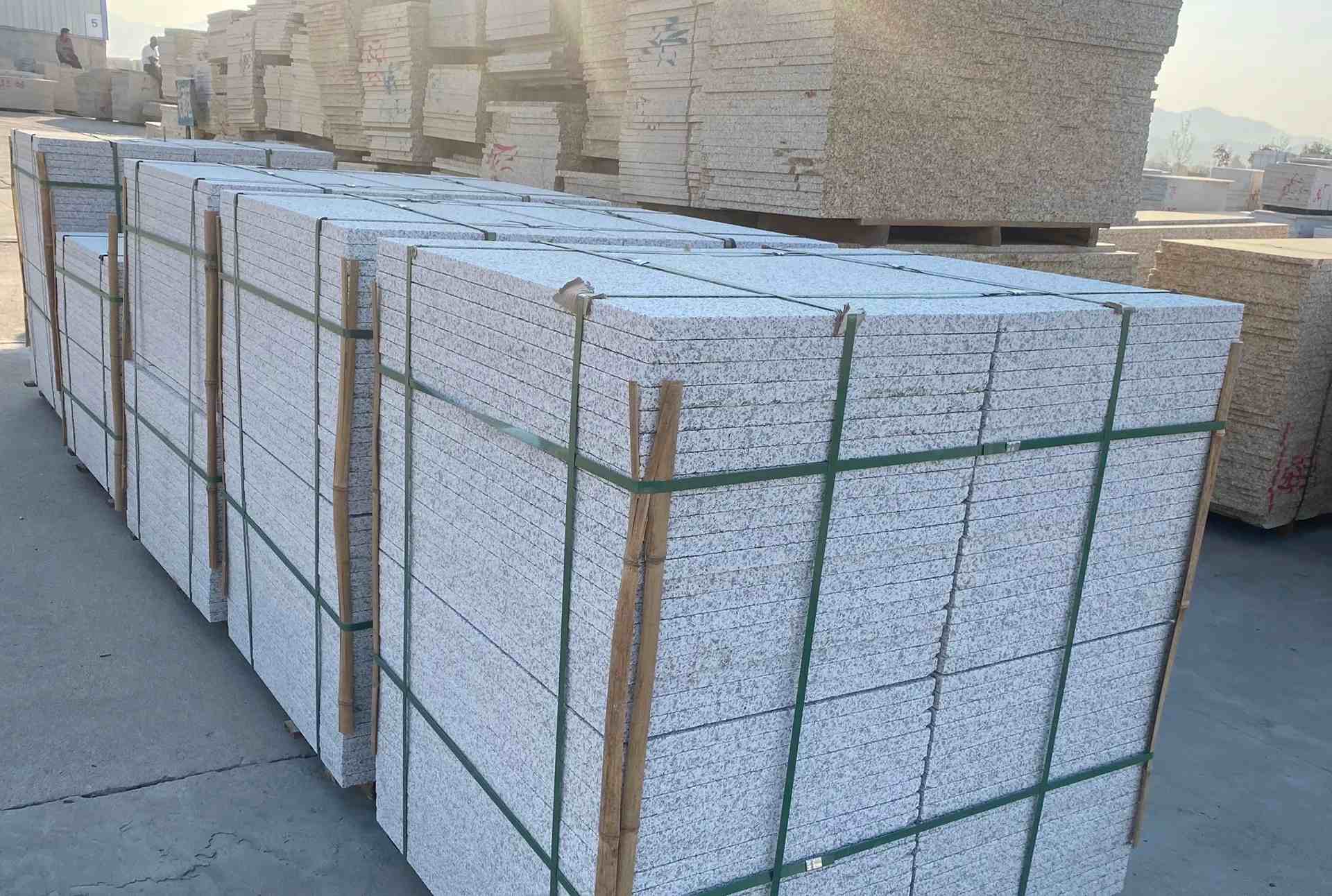 山西 白麻花岗岩荔枝面地铺石