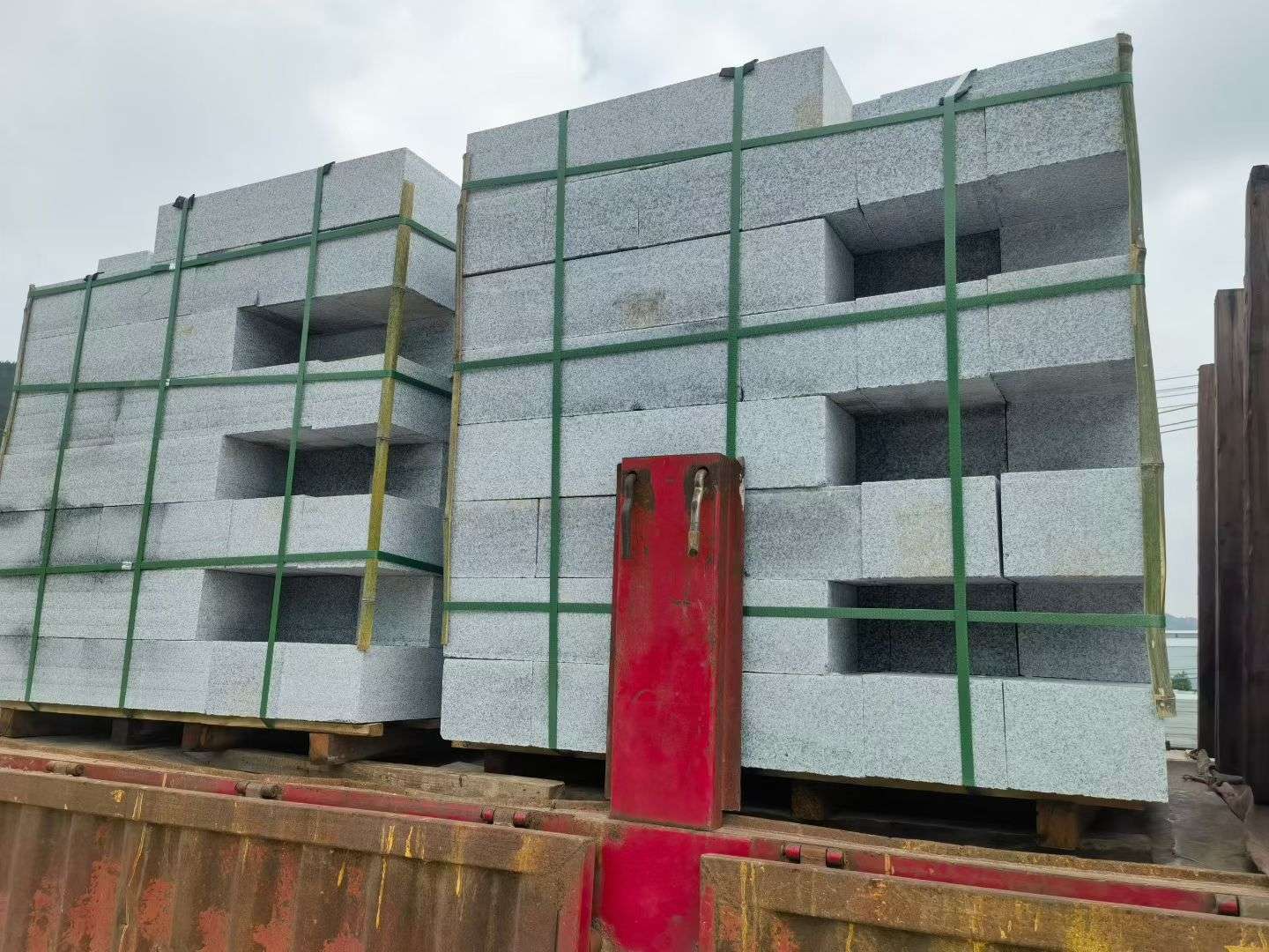 山西 芝麻白花岗岩路沿石，平石，路侧石，马路牙子，路缘石，立缘石，平缘石等